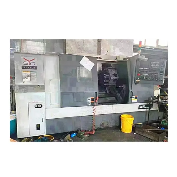 Chuck 12station FANUC System with Tailstock South Korea Samsung PL25LM Turning milling Compound Machine