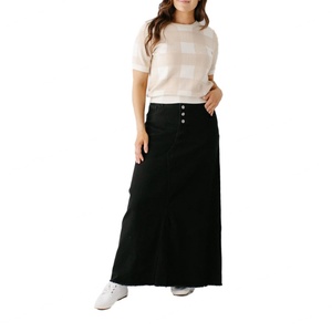 High-Waist <b>Button</b>-Down Flared Hem Long Skirt Customizable Women's Casual <b>Black</b> Denim Maxi Skirt - Product Image 2