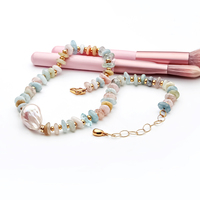 Collier tendance pour femme avec grandes perles baroques, breloques colorées en pierre naturelle, chaîne en laiton doré, bijoux faits à la main pour cadeaux