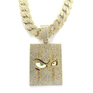 Collier pendentif personnalisé <span class=keywords><strong>Chucky</strong></span> en acier inoxydable, breloque poupée d'horreur, bijoux d'Halloween pour hommes, vente en gros - Product Image 4
