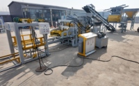 Machine automatique de fabrication de blocs de ciment hydrauliques contrôlée par PLC QT6-15 avec pompe moteur pour moules de pavés creux et de bordures personnalisés