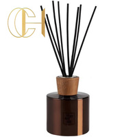 Offre Spéciale luxe 100ML 200Ml brossé dorure couvercle en bois décoratif diffuseur de roseau Design Unique parfum de maison diffuseur de roseau