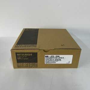 Servoamplificador de CA Mitsubishi MR-J2S-20A - Product Image 1