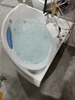 Baignoire d'angle en acrylique blanche avec massage à remous, prix direct d'usine HG, pour 2 personnes