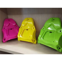 Accessoires moulés par injection personnalisables, pièces en plastique durables pour parcs d'attractions, équipements de jeux et machines de jeu