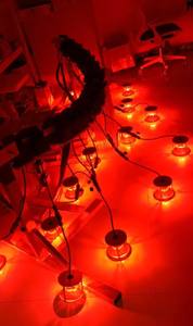 Les feux de marquage des conducteurs sont un type <span class=keywords><strong>particulier</strong></span> de feux d'avertissement pour aéronefs conçus pour une utilisation sur les lignes électriques aériennes. - Product Image 2