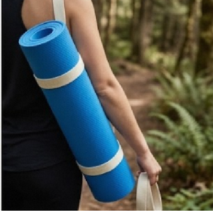 Esterilla de yoga EVA de 4 mm para ejercicio físico con superficie texturizada antideslizante y correa de transporte para yoga y pilates - Product Image 1