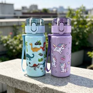 Botella de agua para niños de 400 ml, de PC, para beber directamente, con estampado creativo y lindo de dibujos animados, para deportes al aire libre, regalo para el regreso a clases. - Product Image 4