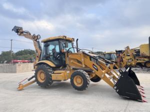 Chargeuse-pelleteuse sur roues CAT 420F neuve d'usine, de bonne qualité, moteur Cummins 55 kW, modèle 2026, charge nominale de 7,73 t - Product Image 2