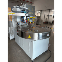 Machine de scellage sous blister automatique à bras unique haute fréquence pour cartes SD et batteries