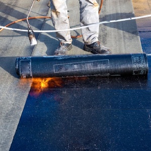 Membrane étanche <span class=keywords><strong>bitumineuse</strong></span> SBS résistante aux hautes températures asphalte moderne pour torche de feu de sous-sol Membrane de bitume appliquée - Product Image 1