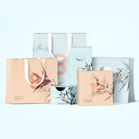 Bolsas de Compra de Papel de Arte de Lujo al por Mayor con Impresión de Logotipo Personalizado, Reciclables para Empaque de Ropa y Zapatos