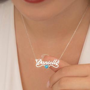 Regalo di San Valentino per Donne: Collana <span class=keywords><strong>con</strong></span> Ciondolo a Farfalla Personalizzato in Acciaio Inox <span class=keywords><strong>con</strong></span> <span class=keywords><strong>Nome</strong></span> Inserito e Zirconi, <span class=keywords><strong>Catena</strong></span> Figaro alla Moda - Product Image 5