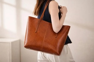 Sac à bandoulière en cuir pour femme, style moderne, idéal pour le shopping, le travail et le quotidien, disponible à prix avantageux. - Product Image 4