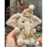 Porte-clés en peluche Éléphant Hiver avec bonnet et écharpe, animal en peluche doux de 8 pouces, jouet pour machine à griffes