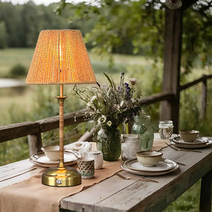 Lampe de table LED rechargeable en bambou et rotin au design nordique rétro classique, lampe de lecture moderne en métal pour chambre à coucher - Product Image 3