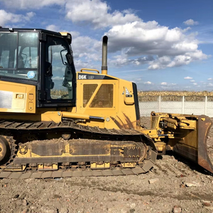 Durable 130HP Crawler <span class=keywords><strong>Bulldozer</strong></span> D6K para condiciones de trabajo duras - Product Image 1