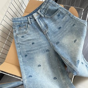 Jean en denim vintage bleu rose brodé de strass pour femme, taille haute, coupe droite, délavé, tendance été - Product Image 1