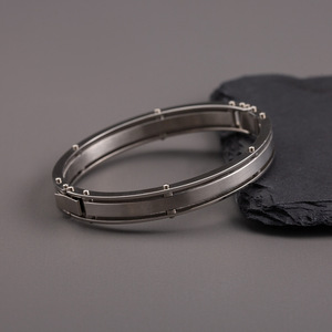 Men's <b>Titanium</b> Steel Geometric Oval Clip-On Bracelet Minimalist Fashion Jewelry - Product Image 3