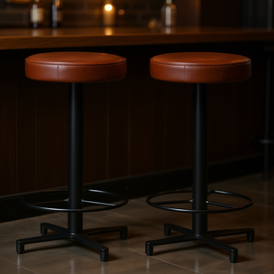 Tabourets de bar en cuir marron avec structure en fer thermolaqué, design industriel moderne pour usage commercial - Product Image 2