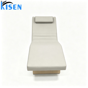 Le fauteuil lounge Kisen, luxueux et confortable, présente un design ondulé élégant et moderne et est doté d'une base en bois. - Product Image 5