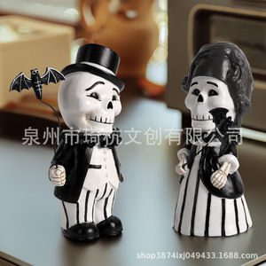 Ornement en résine de couple de squelettes d'Halloween avec chauve-souris, décoration intérieure pour entrée de maison, meuble TV, cadeau - Product Image 3