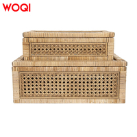 Panier de rangement moderne WOQI en osier, panier à linge en jonc de mer, plateau tressé en rotin avec couvercle en verre transparent, boîte en rotin naturel