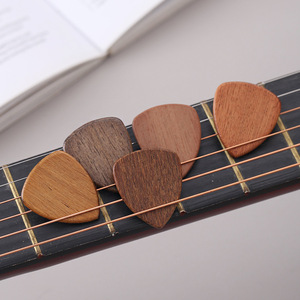 All'ingrosso in legno naturale Guitar Pick incidibile plettri per <span class=keywords><strong>chitarra</strong></span> accessori in legno - Product Image 5