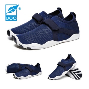 Zapatos de Agua Unisex UOO de Nuevo Diseño, de Neopreno, Repujados, Impermeables, Antideslizantes, de Secado Rápido, con Logotipo Personalizado para Primavera/Verano/Otoño/Invierno - Product Image 4