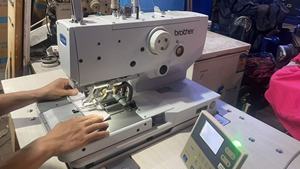 Nueva Máquina <span class=keywords><strong>de</strong></span> Coser Electrónica <span class=keywords><strong>Brother</strong></span> 9820 para Ojales y Botones - Product Image 5