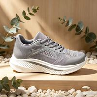Chaussures de course sportives tendance à rayures, respirantes, avec empeigne en textile, lacets, bout souple, semelle intermédiaire confortable en EVA et semelle extérieure en PVC, printemps-été