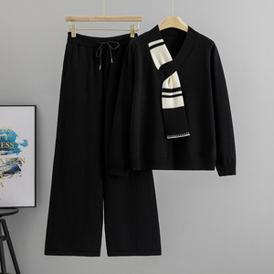 Ensemble de pull à col en V pour femmes, haut à manches longues en tricot avec pantalon large, tenue deux pièces tendance automne-hiver - Product Image 2