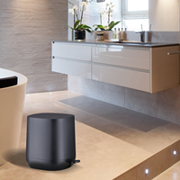 JILI OEM 5L Poubelle carrée en ABS | Chic robuste | Conception compacte et peu encombrante avec pédale sans effort pour une utilisation quotidienne pratique