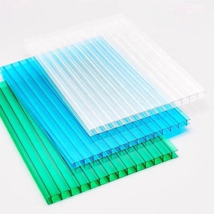 Feuilles de polycarbonate multiparois résistantes aux UV Panneaux personnalisables insonorisés et thermoisolants pour les salles de soleil de construction d'ingénierie - Product Image 1