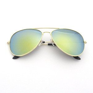 Gafas de Sol Personalizadas con Montura Metálica Dorada y Plateada, Protección UV400 Polarizada <span class=keywords><strong>para</strong></span> <span class=keywords><strong>Hombre</strong></span> y Mujer - Product Image 3