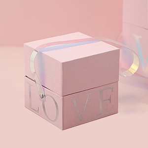 Luxury <b>Small</b> Wedding Favors <b>Gift</b> Boxes with Handle Eco Paper Cardboard <b>Gift</b> <b>Box</b> for Engagement Wedding Ceremony - Product Image 3