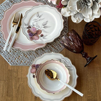 Nouvel ensemble de vaisselle en porcelaine fine 24 pièces doré / Service de table / Ensemble de plats en céramique pour 6 personnes