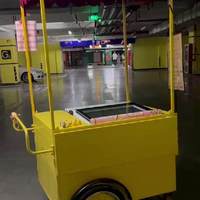 Camions de crème glacée alimentaire en gros Yicheng, chariot électrique de haute qualité avec congélateur pour la vente au détail d'aliments, hôtels, boulangeries