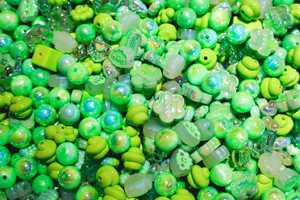 Bolsa de 500g, diseños mixtos DIY, cuentas de pétalos acrílicos y hojas, cuentas de flores sueltas para la fabricación de joyas - Product Image 2