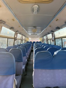 Autobús Diésel de Gran Tamaño de 62 Asientos para Transporte de Pasajeros en Aeropuertos y Hoteles de Alta Calidad, Fabricado en China - Product Image 6