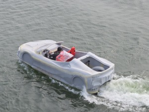 Jet-car <span class=keywords><strong>de</strong></span> <span class=keywords><strong>sport</strong></span> aquatique style Lamborghini avec moteur Yamaha, design à trois coques 170 °   Drift pour la <span class=keywords><strong>location</strong></span> <span class=keywords><strong>de</strong></span> loisirs nautiques - Product Image 1
