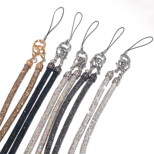 สายคล้องโทรศัพท์มือถือแบบไขว้ประดับเพชรหรูหรา สายคล้องคอป้องกันการสูญหายแบบมีโซ่ สำหรับผู้หญิง สาวๆ และสุภาพสตรี - Product Image 6
