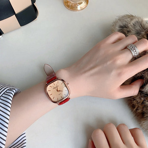 Montre tendance pour femme, bracelet en cuir, petit cadran carré, montres à quartz pour femmes, cadeaux pour femmes, montre-bracelet de luxe - Product Image 2