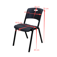 Chaise d'étudiant confortable en plastique empilable pour salle de classe et formation