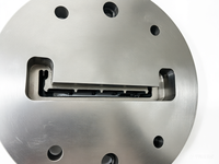 Moule d'extrusion Huayi Model 12 H13 en acier pour profilé en U avec ailettes fines intégrées, moule monobloc pour dissipateur thermique de boîtier