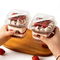 Transparente quadratische Bäckereiboxen, Lebensmittelbehälter, To-Go-Becher, Löffel-Set für Mousse-Kuchen, Tiramisu, Erdbeer-Cupcake-Präsentation