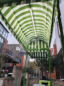 รถขายอาหารเคลื่อนที่สุดหรู จักรยานขายกาแฟแบบกำหนดเองสำหรับงานจัดเลี้ยงและร้านค้าแบบป๊อปอัพ - Product Image 3