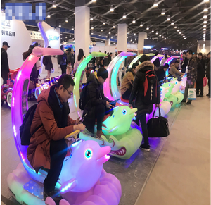 El Juguete Más Popular para Adultos y Niños: Coche de Pedales con Parachoques - Product Image 6