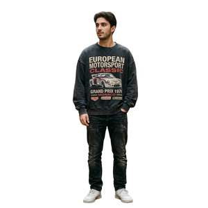 Felpa girocollo da uomo personalizzata con stampa DTG Kornit, grafica vintage auto da corsa effetto lavato, top streetwear motosportivo - Product Image 1