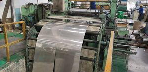 Полированная синяя поверхность 65 мм стальная полоса 304 304L 316 316L 309S 310S 410 420 430 0,1-3 мм толщиной яркая полоса из нержавеющей стали - Product Image 4